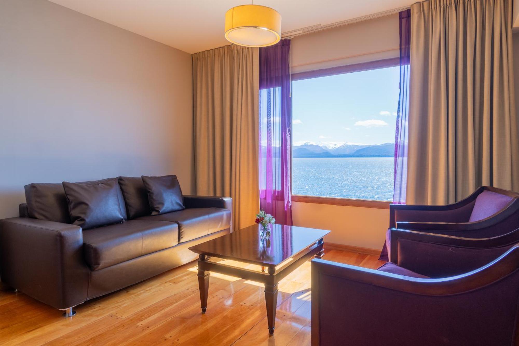 Alma Del Lago Suites & Spa ซานคาร์ลอส เด บาริโลเช ภายนอก รูปภาพ Suite